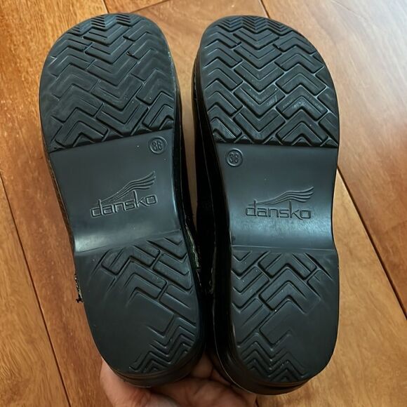 Dansko clog size 38 - Picture 5 of 9